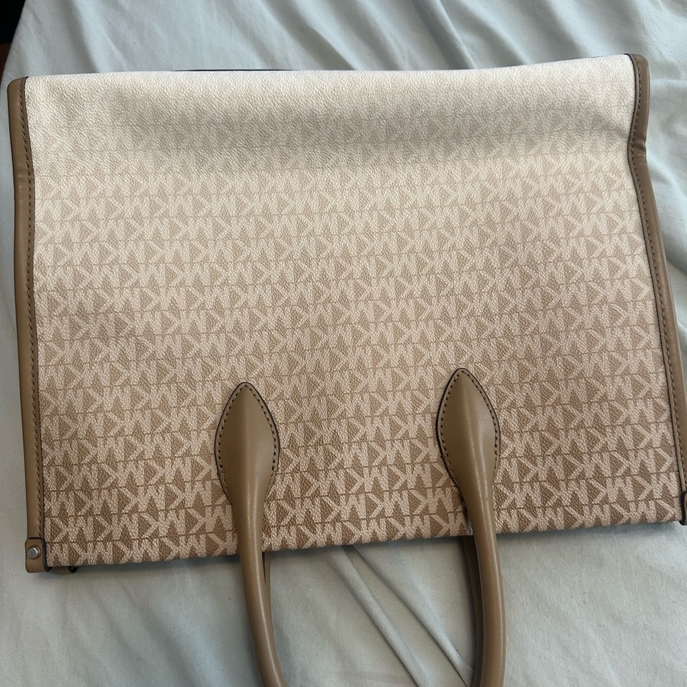 Michael Kors Tan Logo Tote - Picture 5 of 6